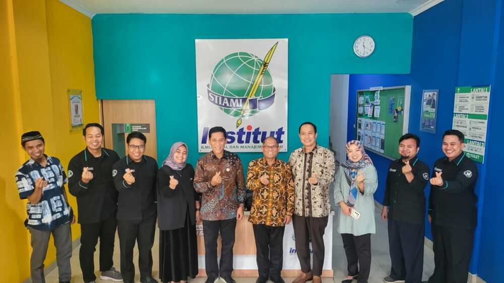 Kuliah Umum di Institut STIAMI: Peluang dan Tantangan Bisnis Digital Menuju Indonesia Emas