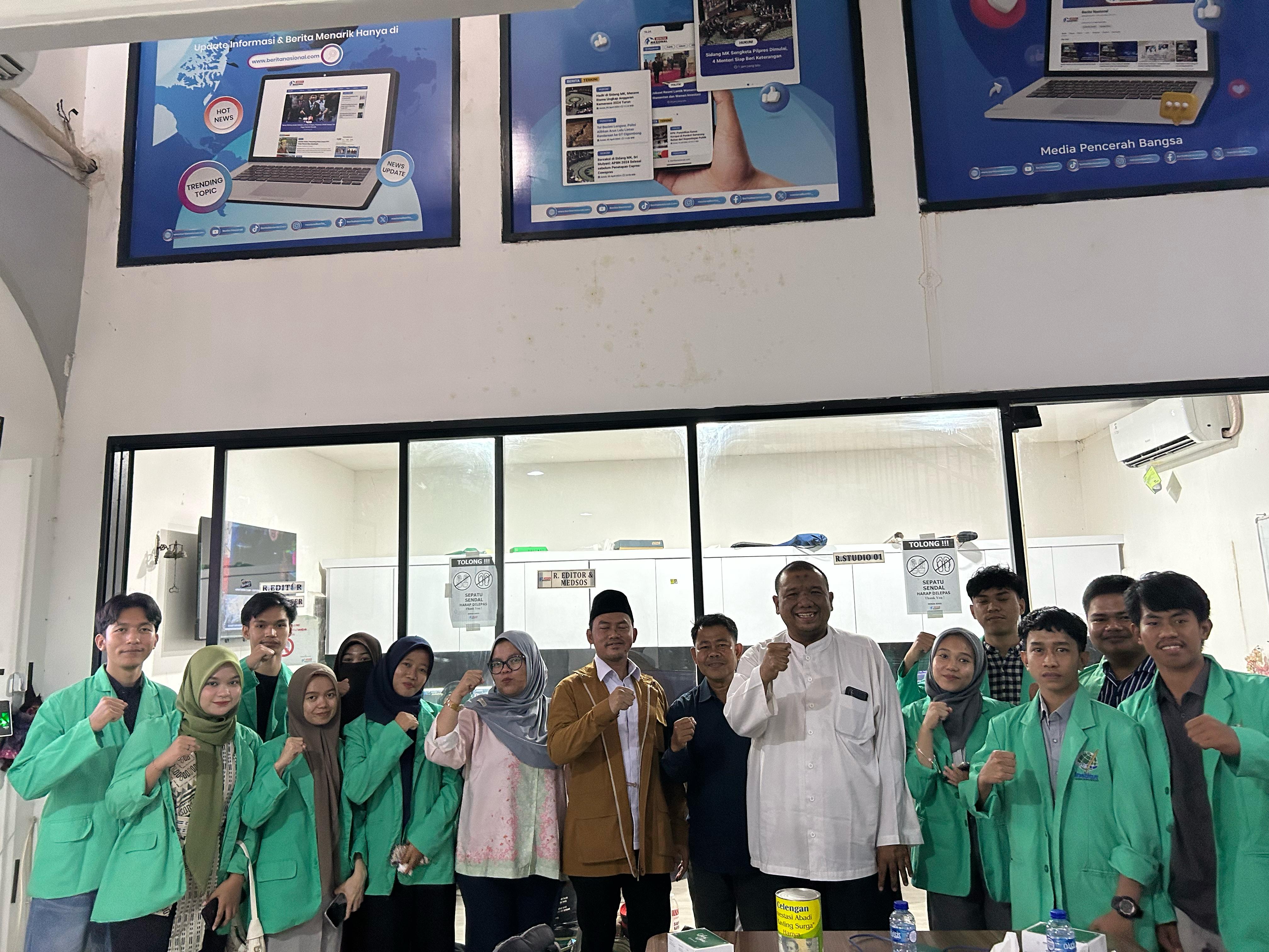 Company Visit Mahasiwa Manajemen Komunikasi Institut Ilmu Sosial dan Manajemen STIAMI ke Berita Nasional TV