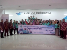 Mahasiswa Institut Stiami Visit Garuda Indonesia Training Center (Gitc)